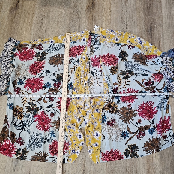 Anthropologie Umgee Floral Meadow Flower Patchwork Boho Kimono - Picture 9 of 12